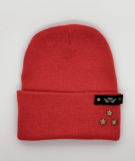 Beanie Lana Coral con aplique 3 estrellas Logo