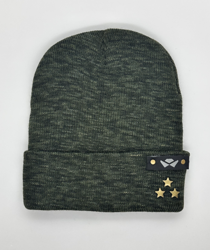 Beanie Lana Verde con aplique 3 estrellas Logo